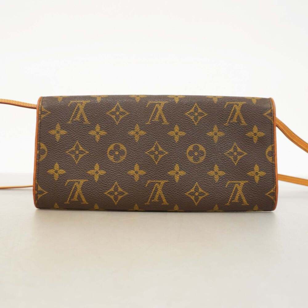 LOUIS VUITTON Brown Monogram Pochette Shoulder Bag - Picture 9 of 9